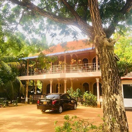 New Land Guest House Batticaloa Exterior foto